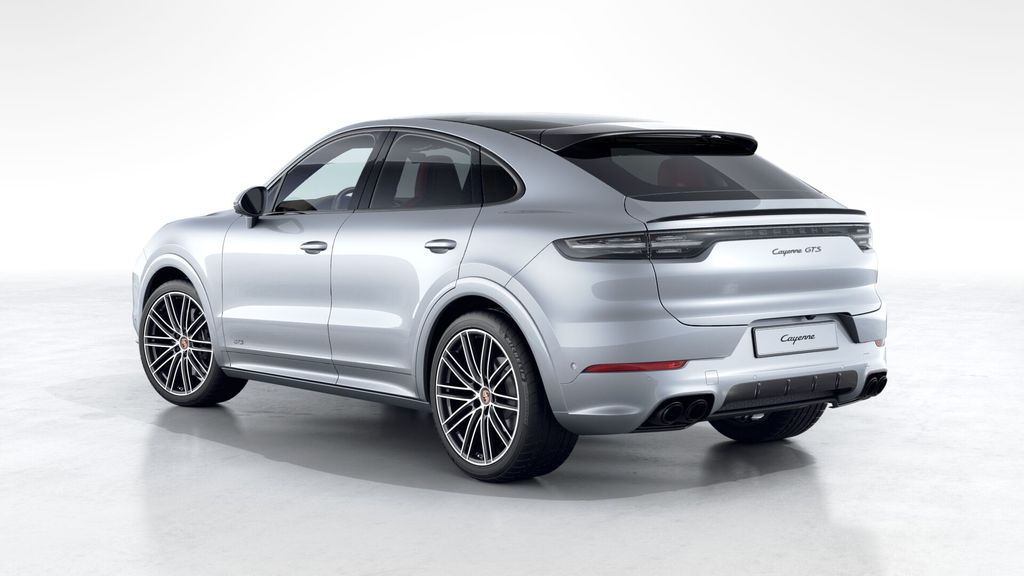 2023 Porsche Cayenne Coupe GTS photo 3