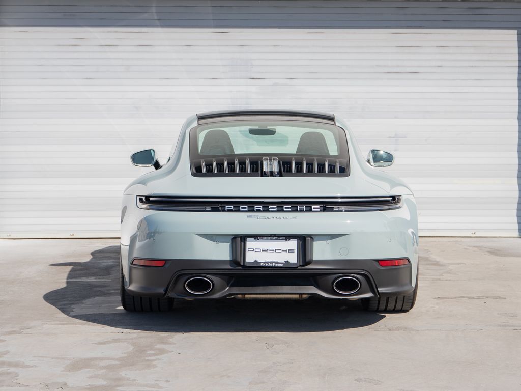 2025 Porsche 911 Carrera S photo 5