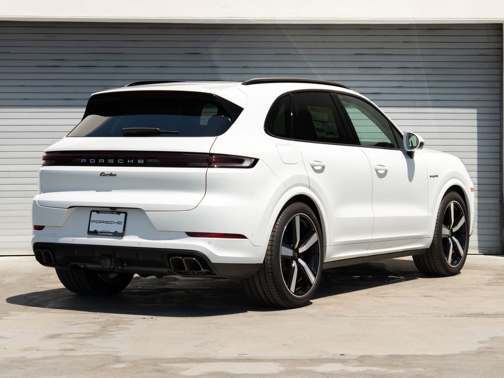 2025 Porsche Cayenne Turbo E-Hybrid - Photo 29