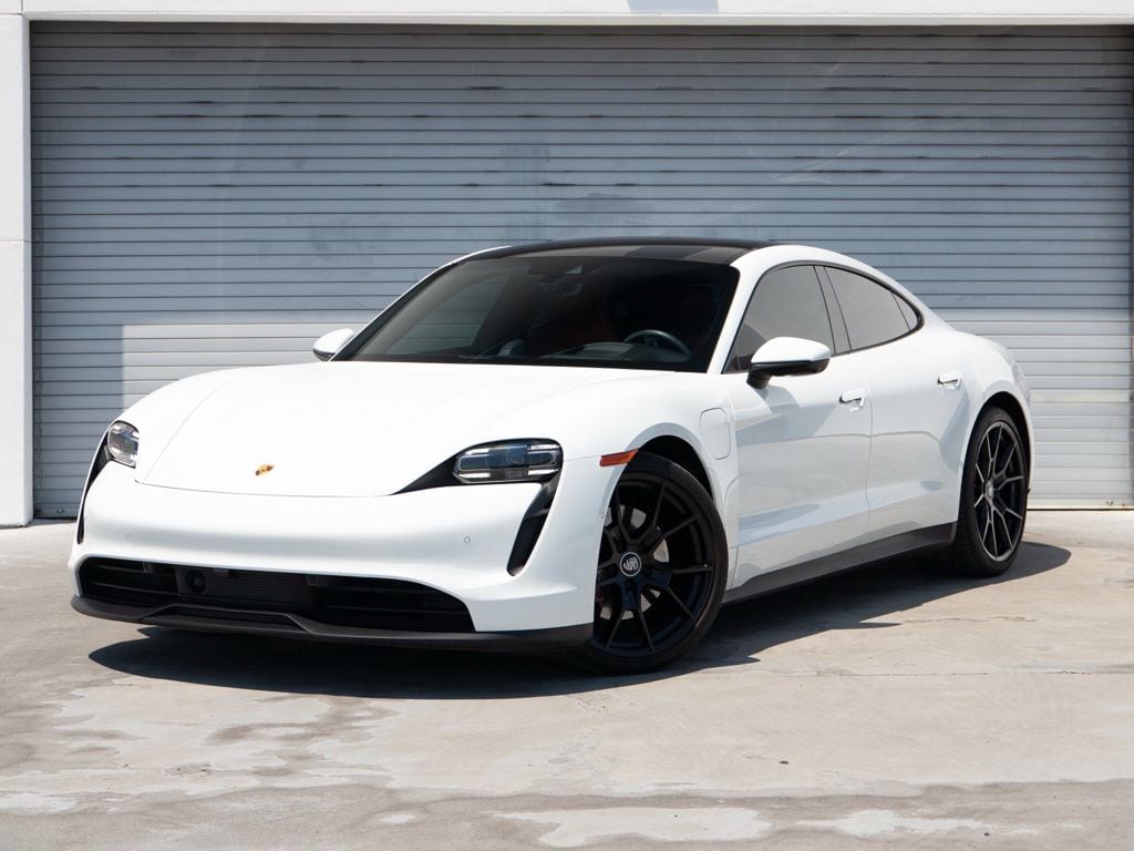 2024 Porsche Taycan -'s photo