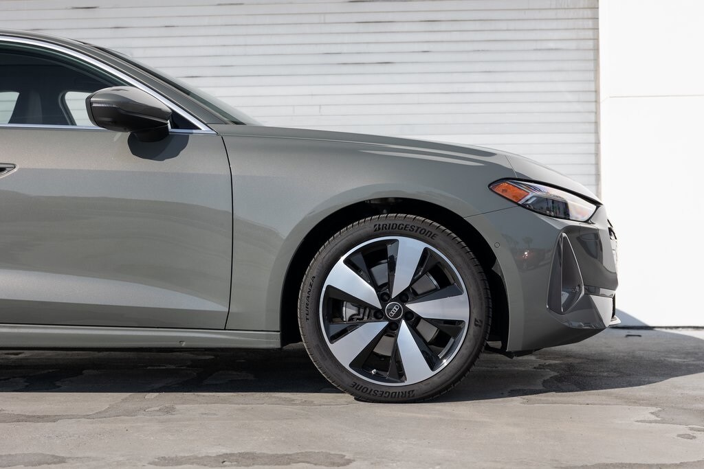 2025 Audi A5 2.0T Premium Plus photo 6