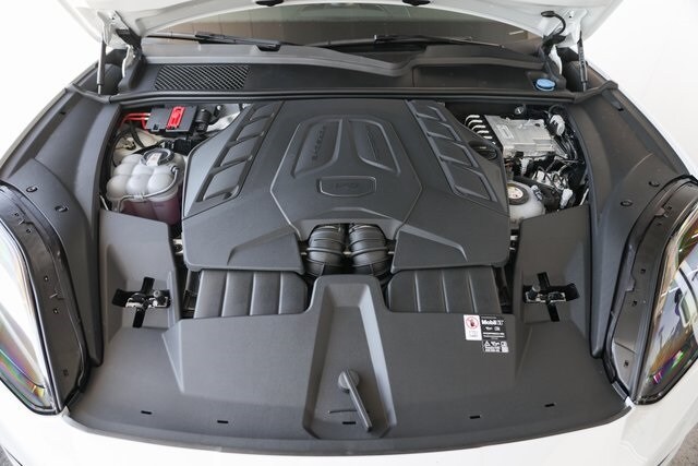 2025 Porsche Cayenne Turbo E-Hybrid - Photo 31