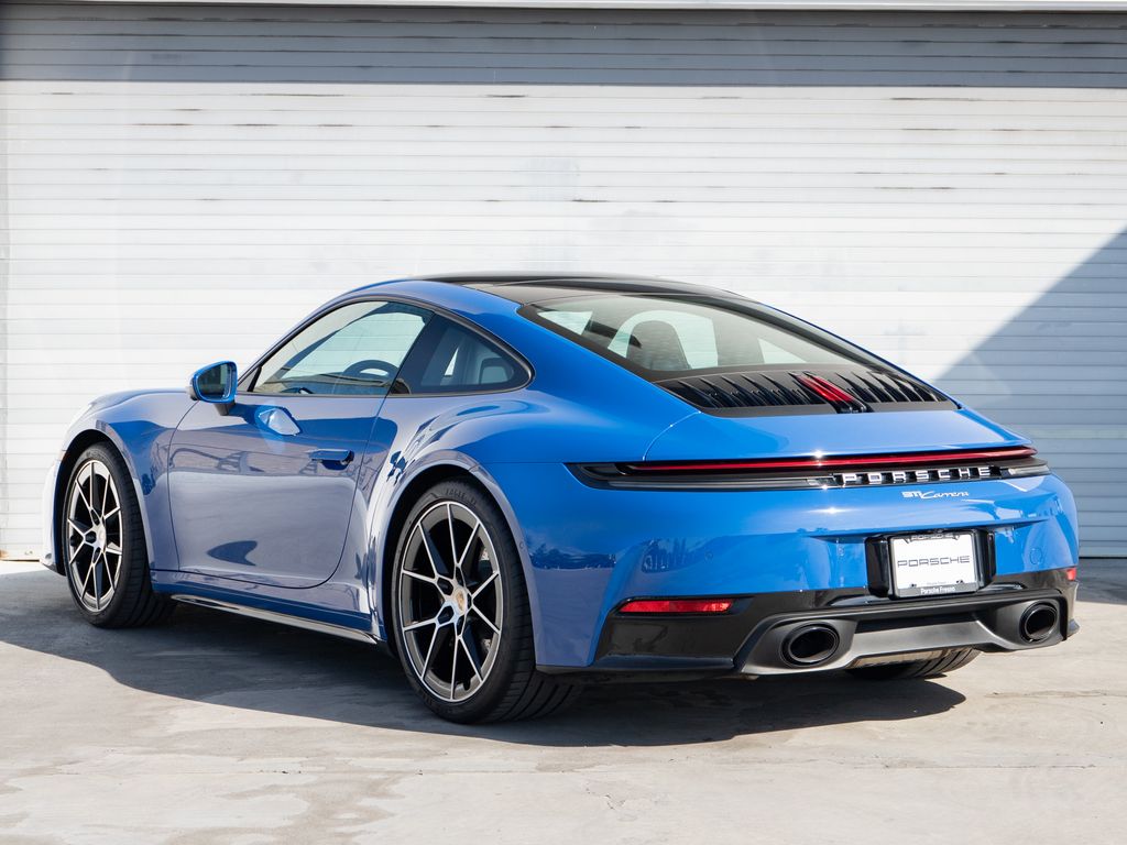 2025 Porsche 911 Carrera photo 2