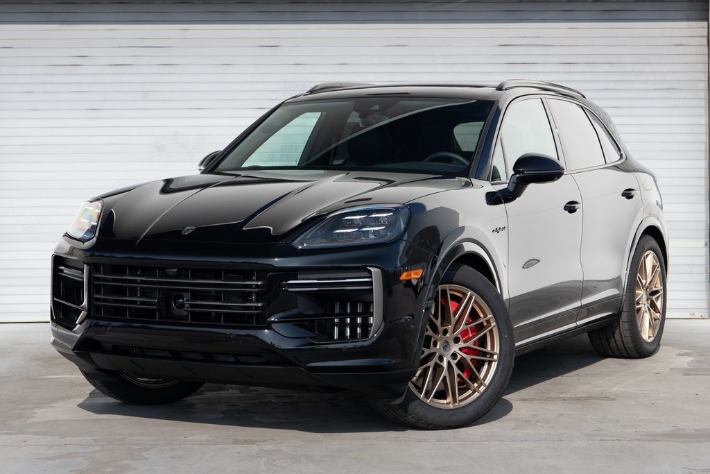 2026 Porsche Cayenne Turbo E-Hybrid