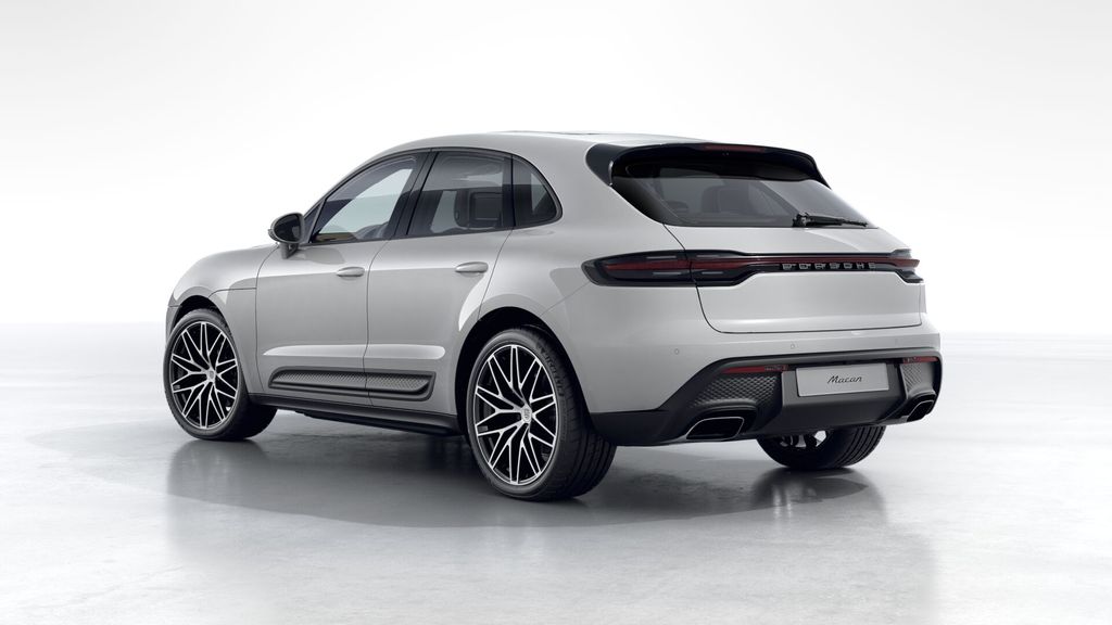 2023 Porsche Macan photo 3