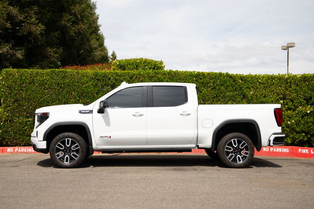 2024 GMC Sierra 1500 AT4 photo 6