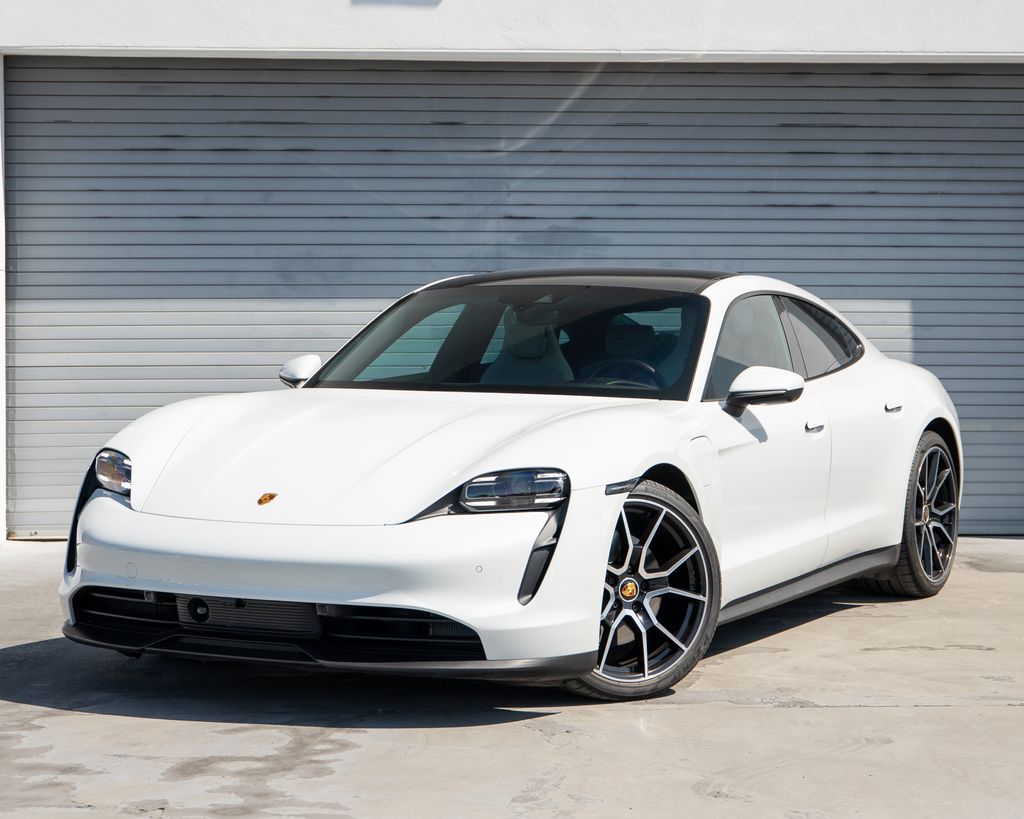 2023 Porsche Taycan -'s photo