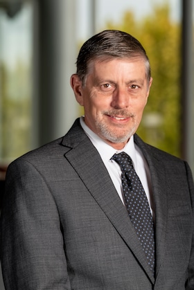 Staff member Randall Hole from ID_31b307