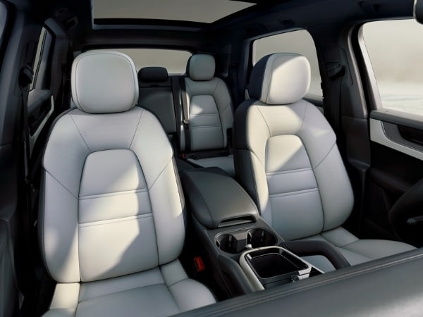  Luxurious Interior Craftsmanship