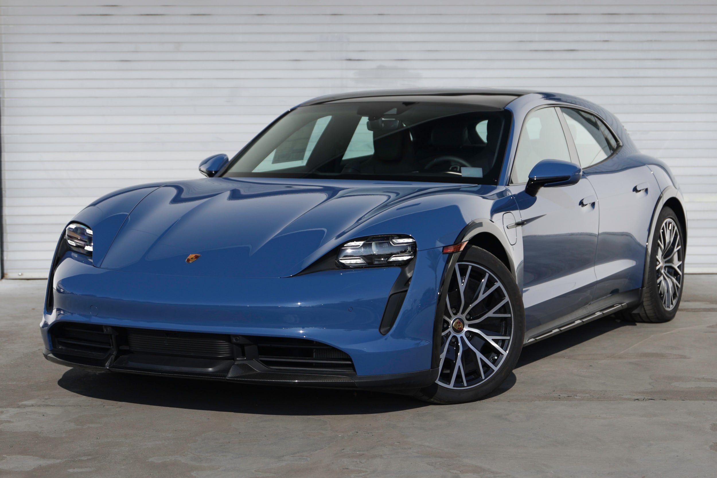 2024 Porsche Taycan Turbo S's photo