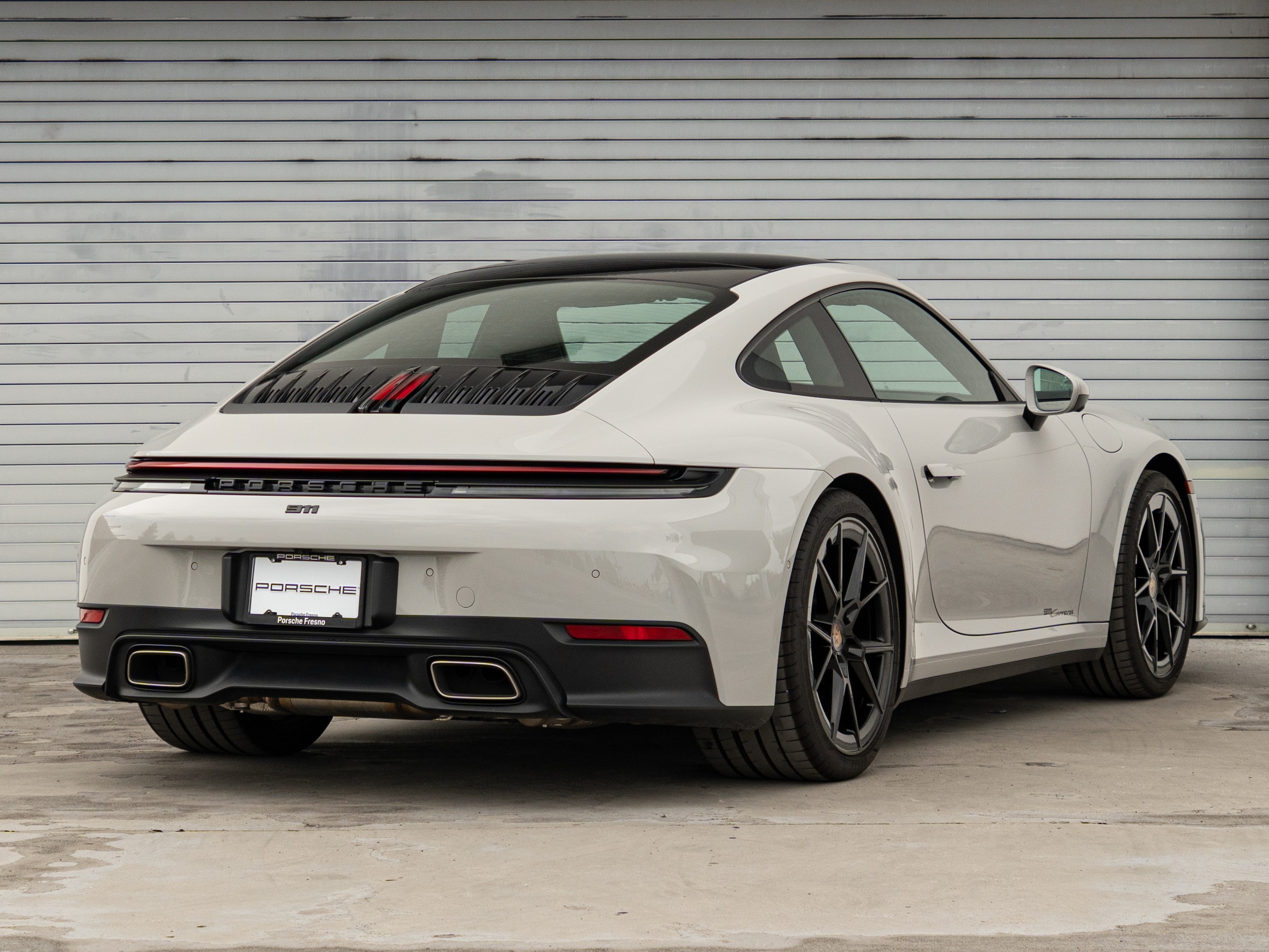 2025 Porsche 911 - Photo 29
