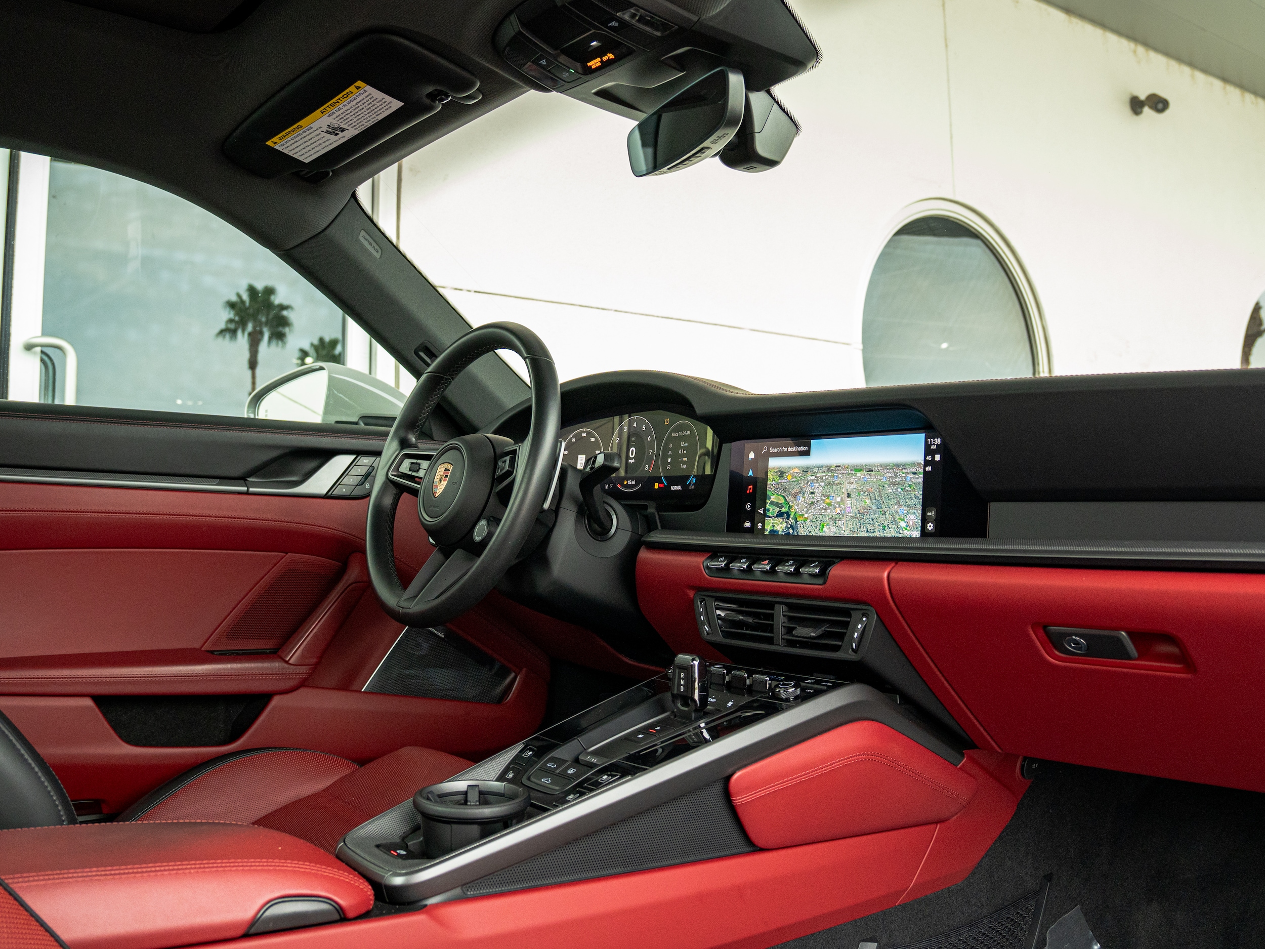 2025 Porsche 911 - Photo 18