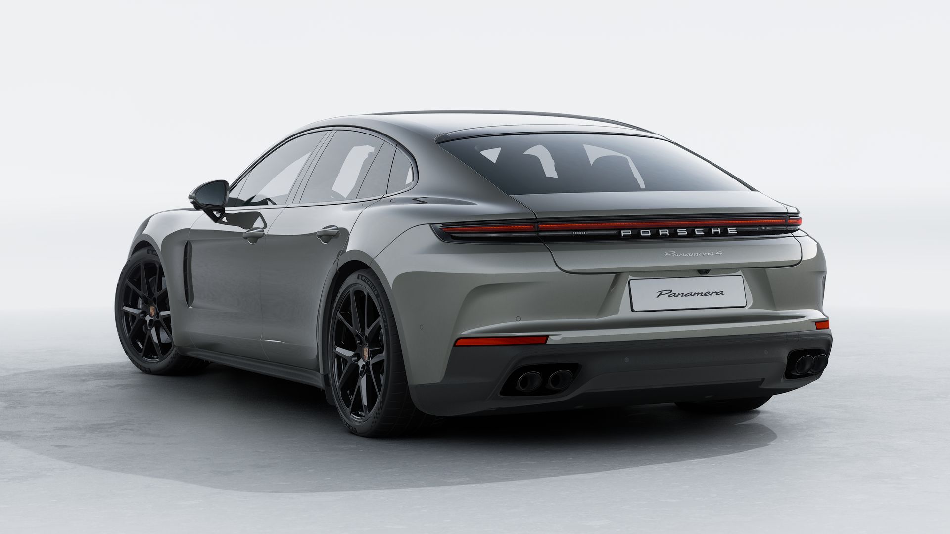 2026 Porsche Panamera 4 photo 3