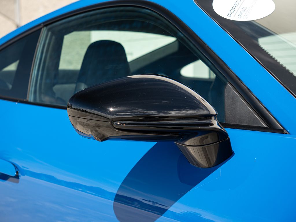 2025 Porsche 911 GTS - Photo 26