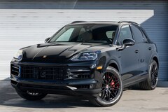 2026 Porsche Cayenne E-Hybrid S SUV