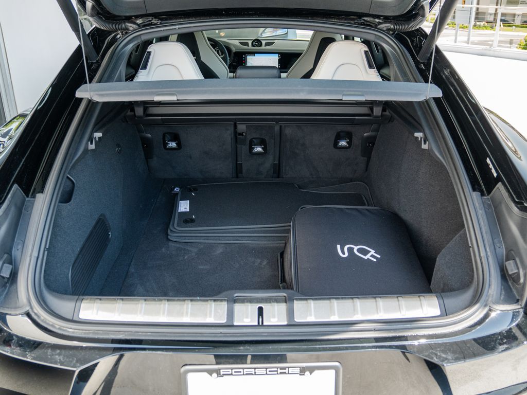 2026 Porsche Panamera 4 E-Hybrid - Photo 18