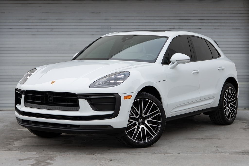 2024 Porsche Macan T