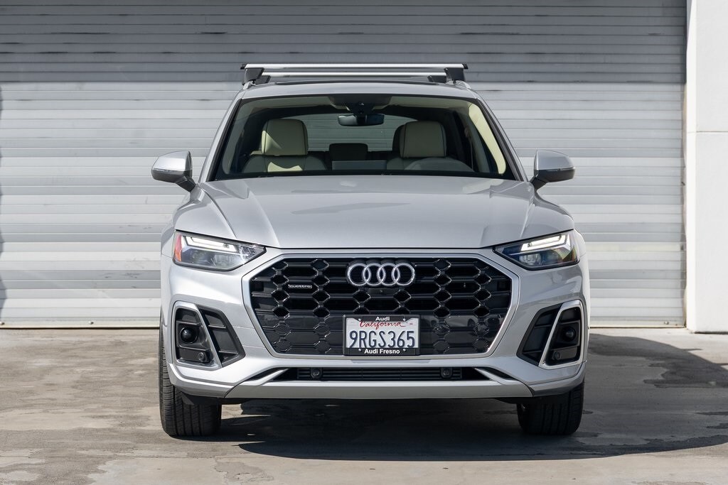 2025 Audi Q5 45 S line Premium photo 2