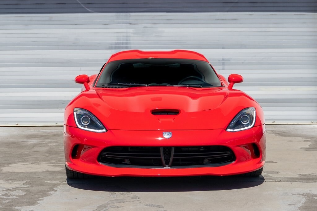 2015 Dodge Viper SRT10 Coupe photo 2