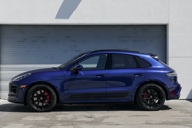 2025 Porsche Macan GTS photo 2