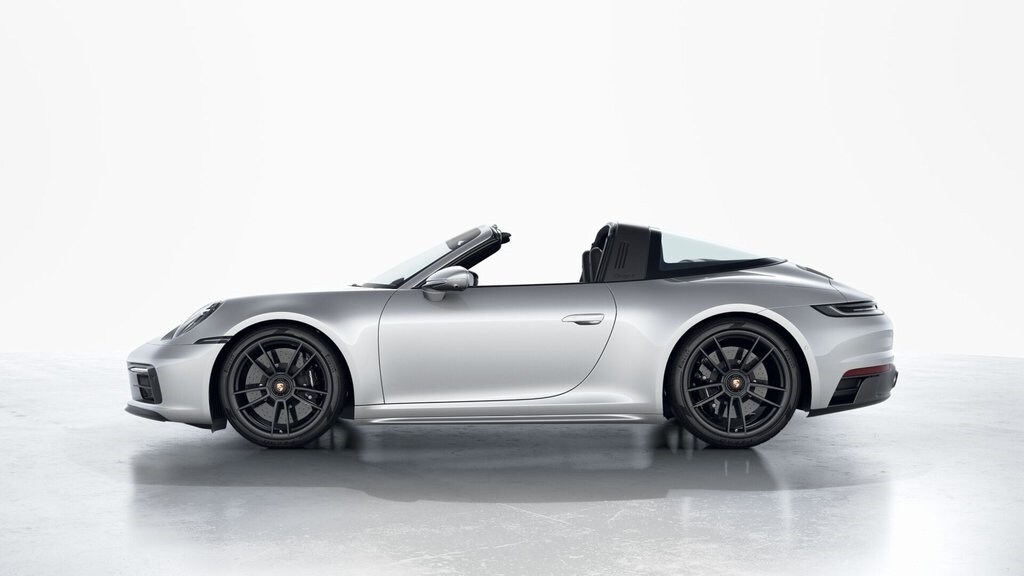 2024 Porsche 911 Targa 4 GTS photo 2