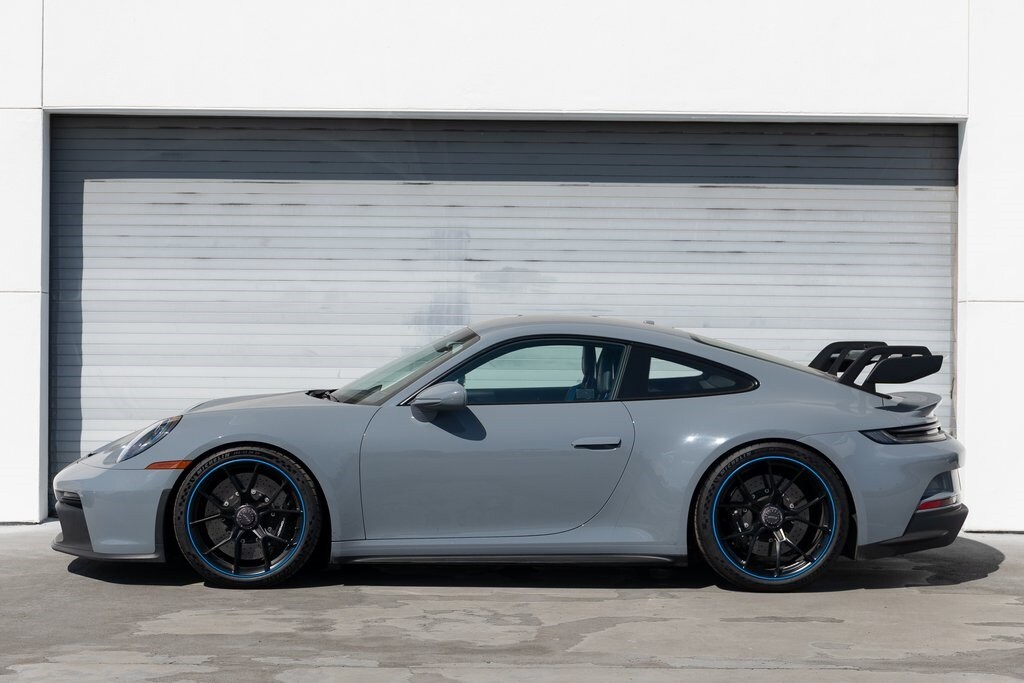 2024 Porsche 911 GT3 photo 2