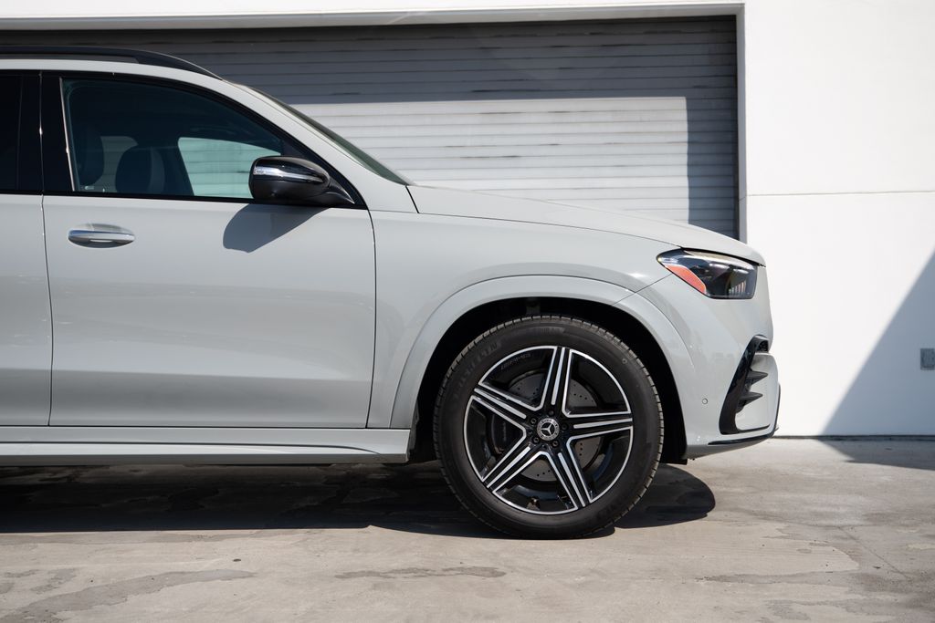 2025 Mercedes-Benz GLE 450 4MATIC photo 5