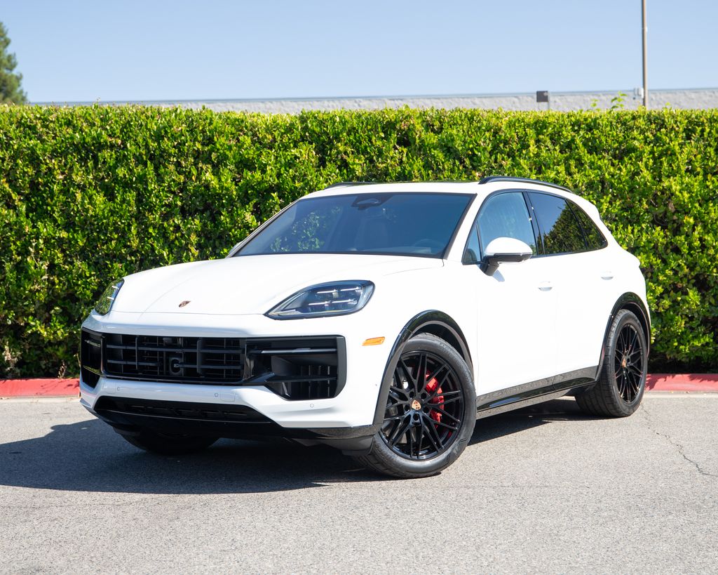 2026 Porsche Cayenne GTS