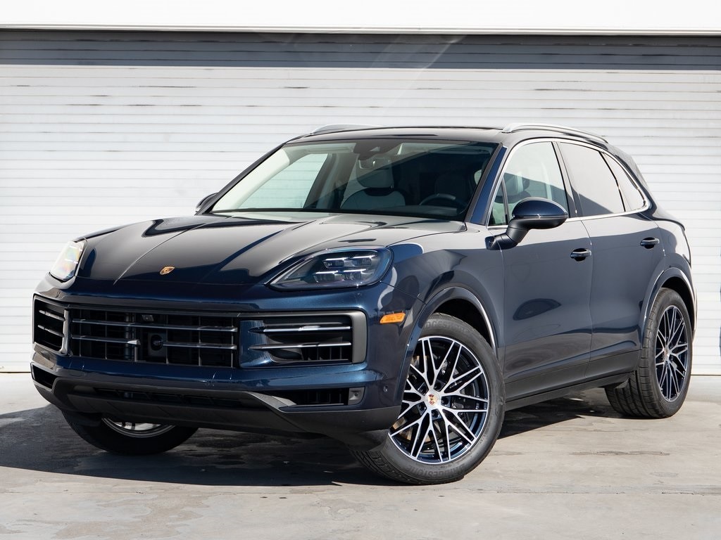 2025 Porsche Cayenne Base
