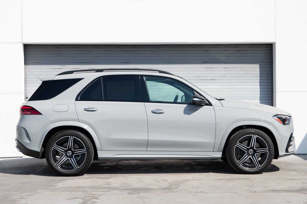 2025 Mercedes-Benz GLE 450 4MATIC photo 4