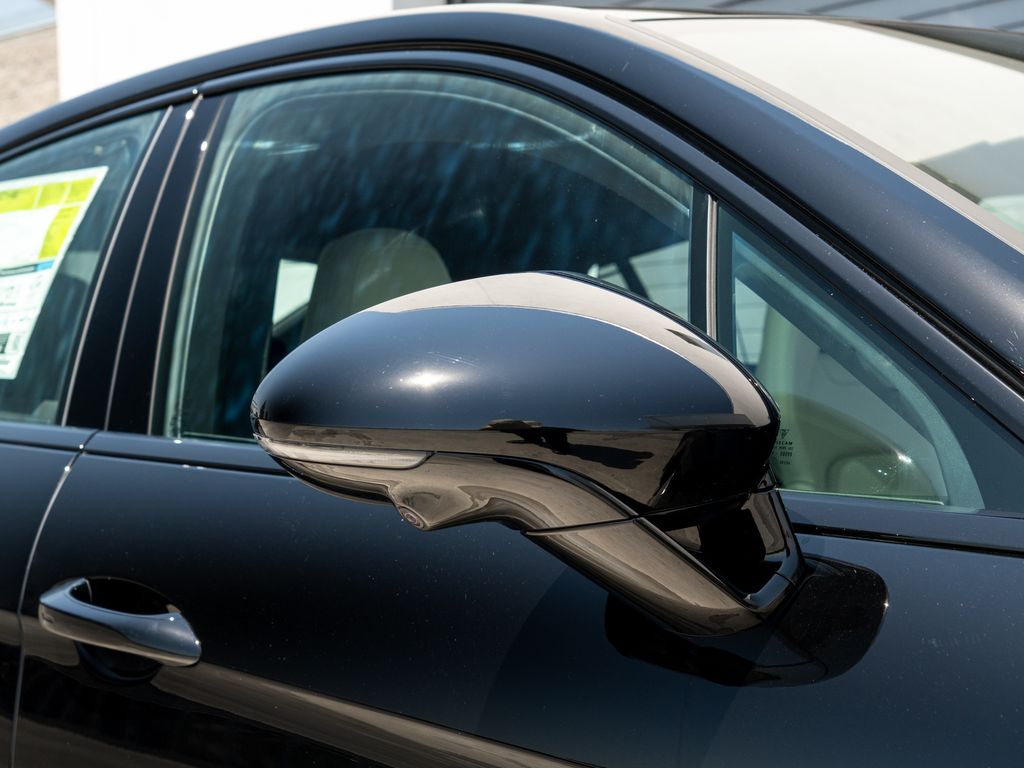 2026 Porsche Panamera 4 E-Hybrid - Photo 24