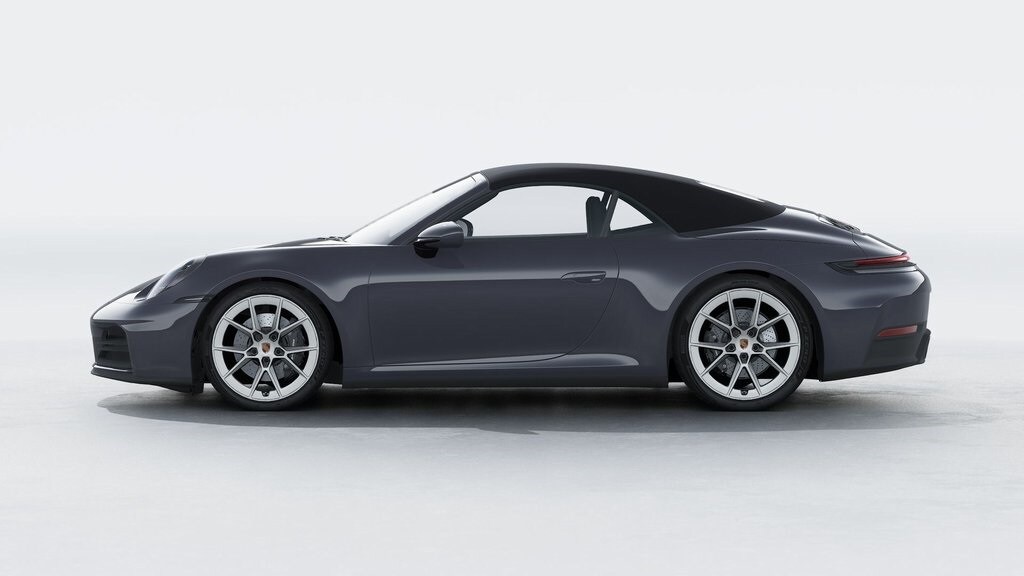 2025 Porsche 911 photo 2