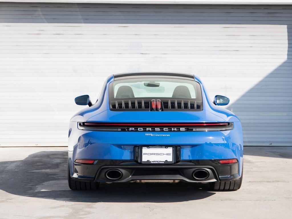 2025 Porsche 911 Carrera photo 5