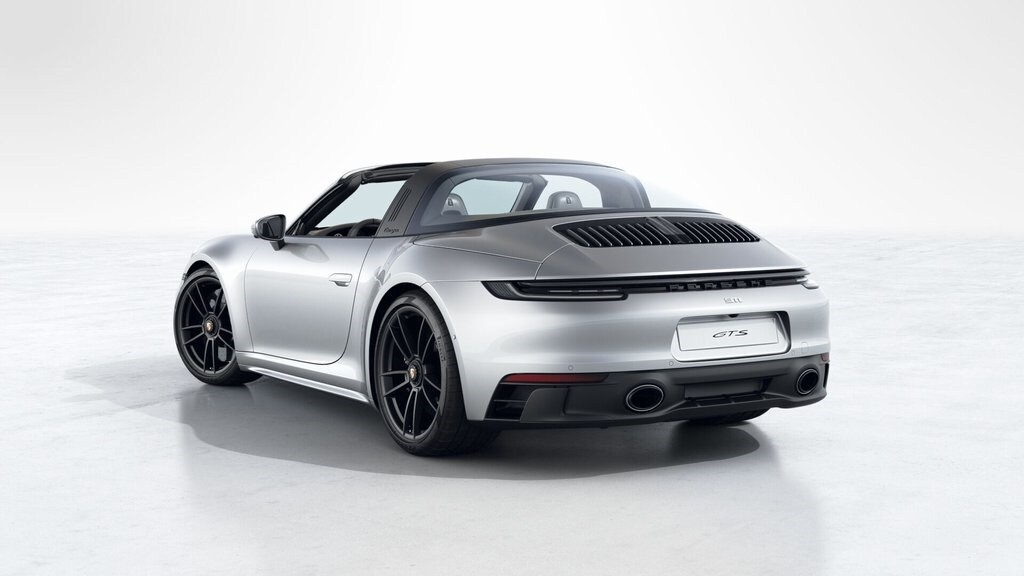 2024 Porsche 911 Targa 4 GTS photo 3