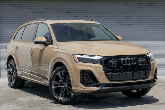 2025 Audi Q7 Premium Plus's photo