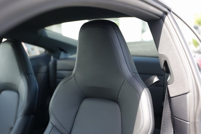 2025 Porsche 911 - Photo 30
