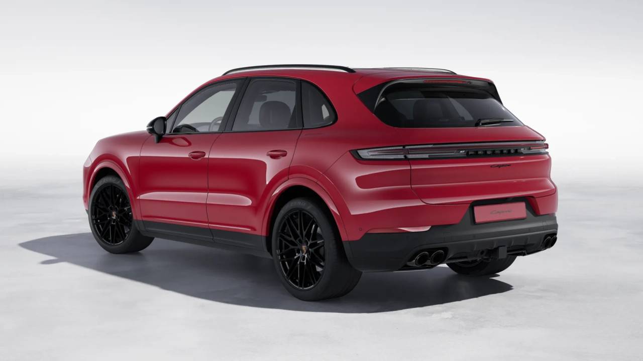 2026 Porsche Cayenne photo 3