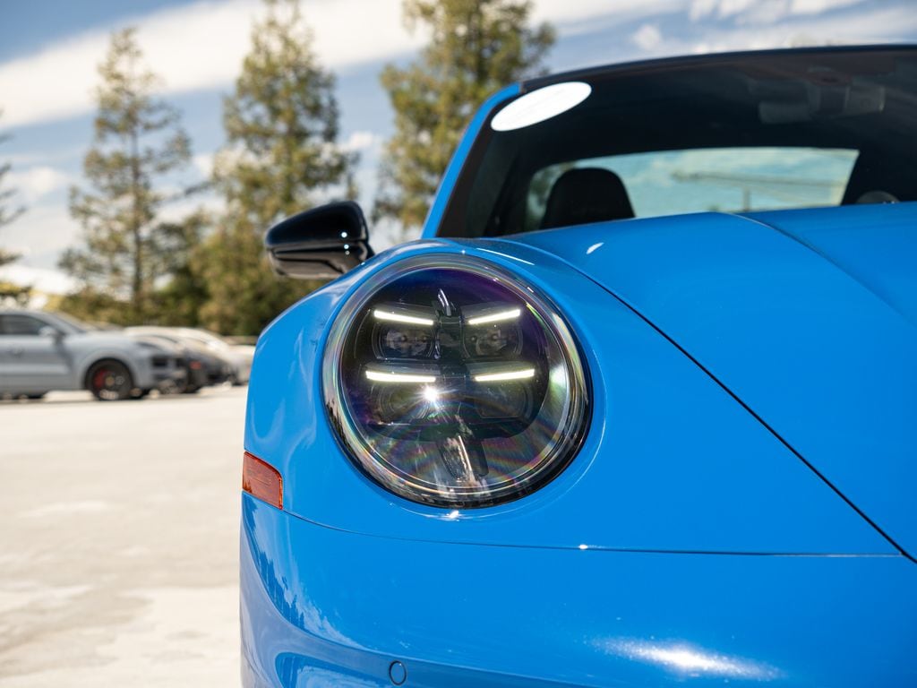 2025 Porsche 911 GTS - Photo 25