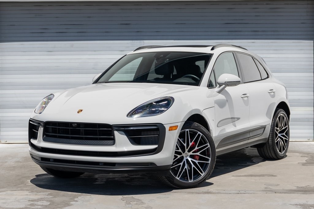 2022 Porsche Macan S