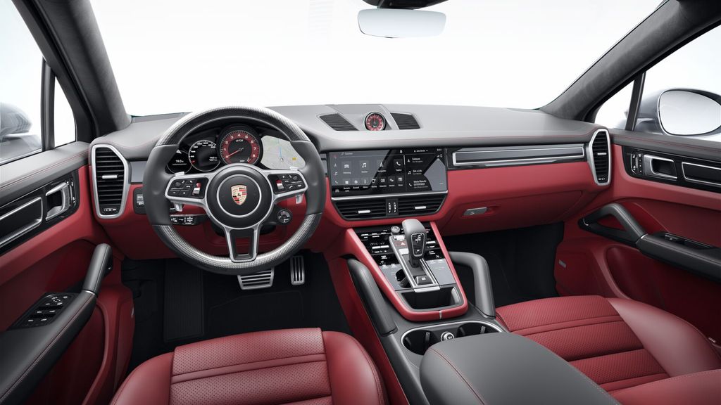 2023 Porsche Cayenne Coupe GTS photo 4