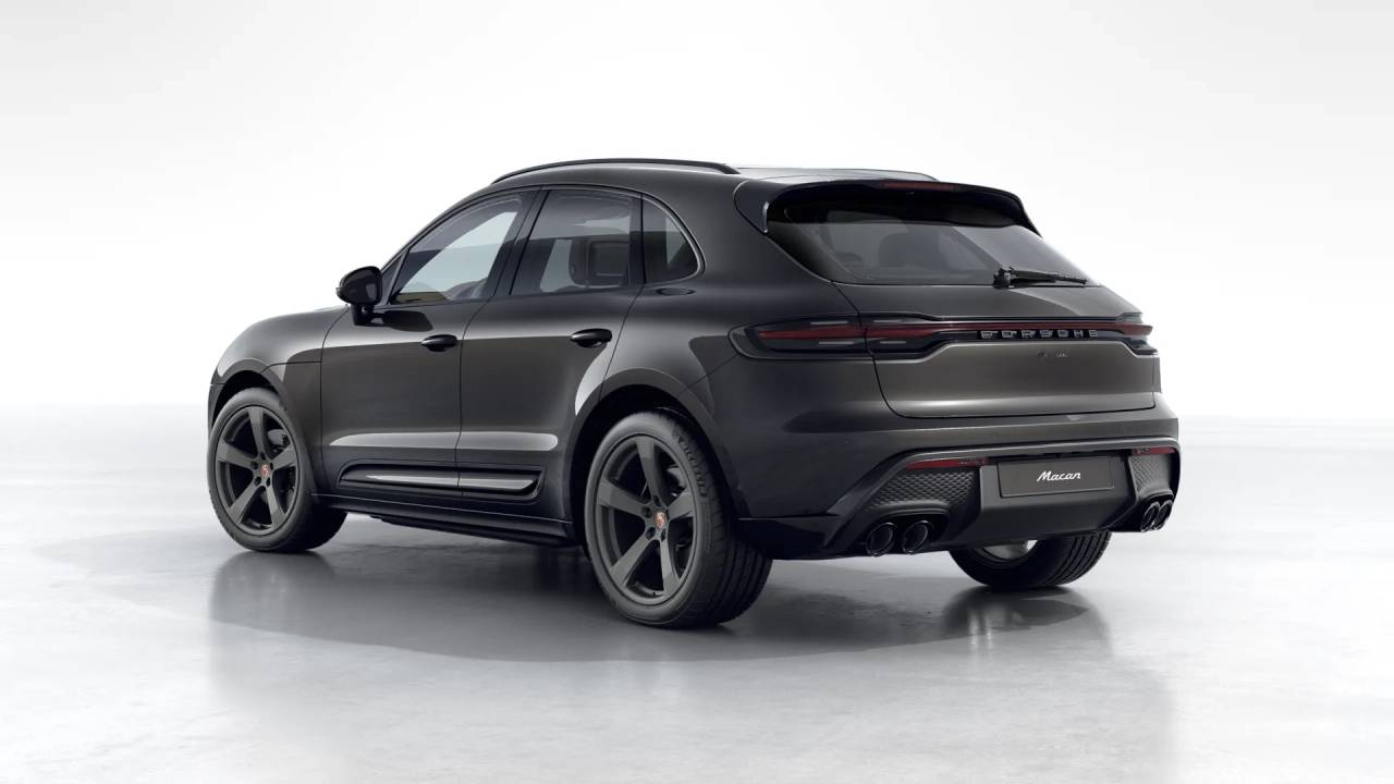 2026 Porsche Macan T photo 2