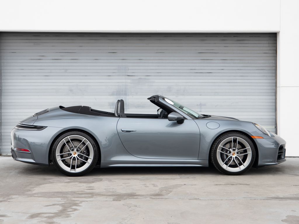 2026 Porsche 911 Carrera T photo 3