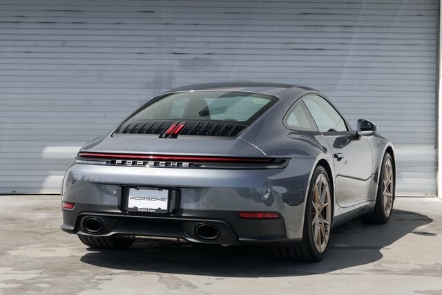 2025 Porsche 911 - Photo 7