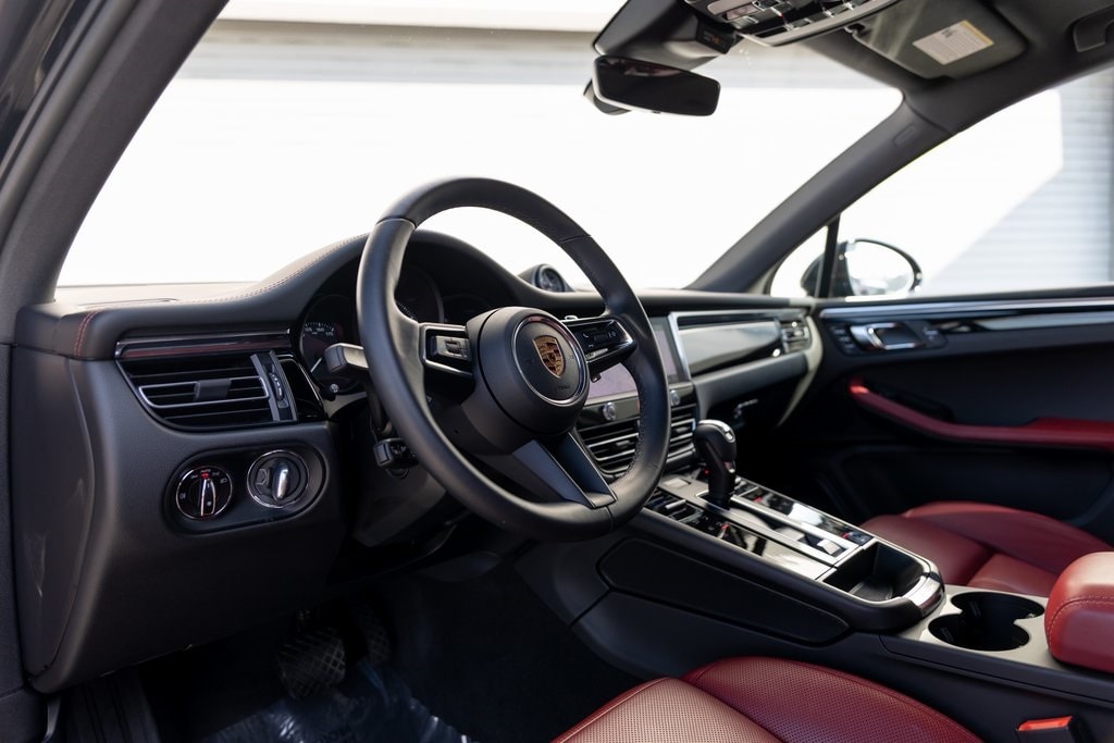 Certified 2025 Porsche Macan SUV