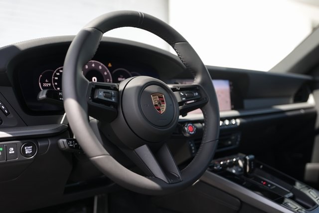 2025 Porsche 911 - Photo 21