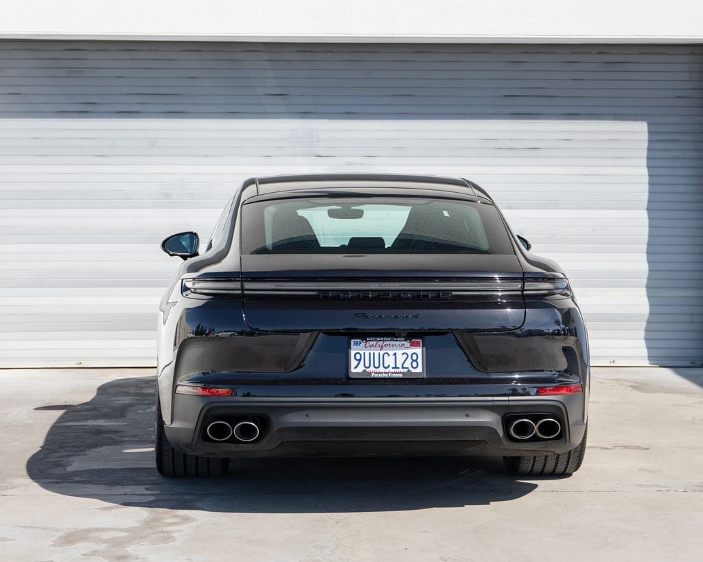 2025 Porsche Panamera 4 photo 6
