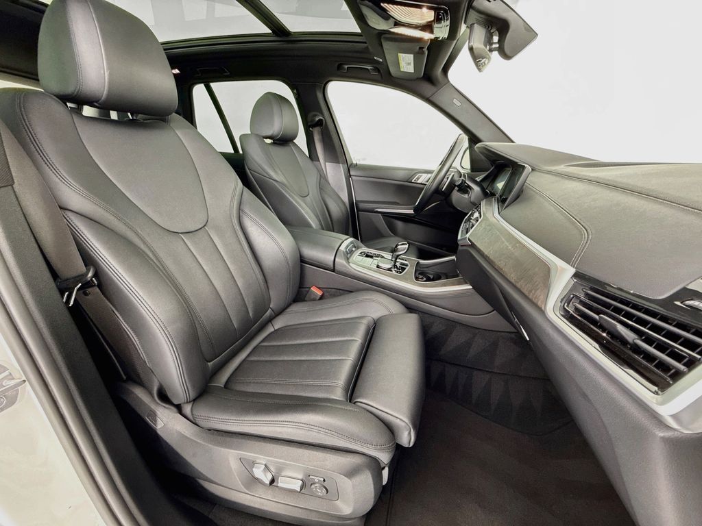 2022 BMW X5 40i - Photo 28