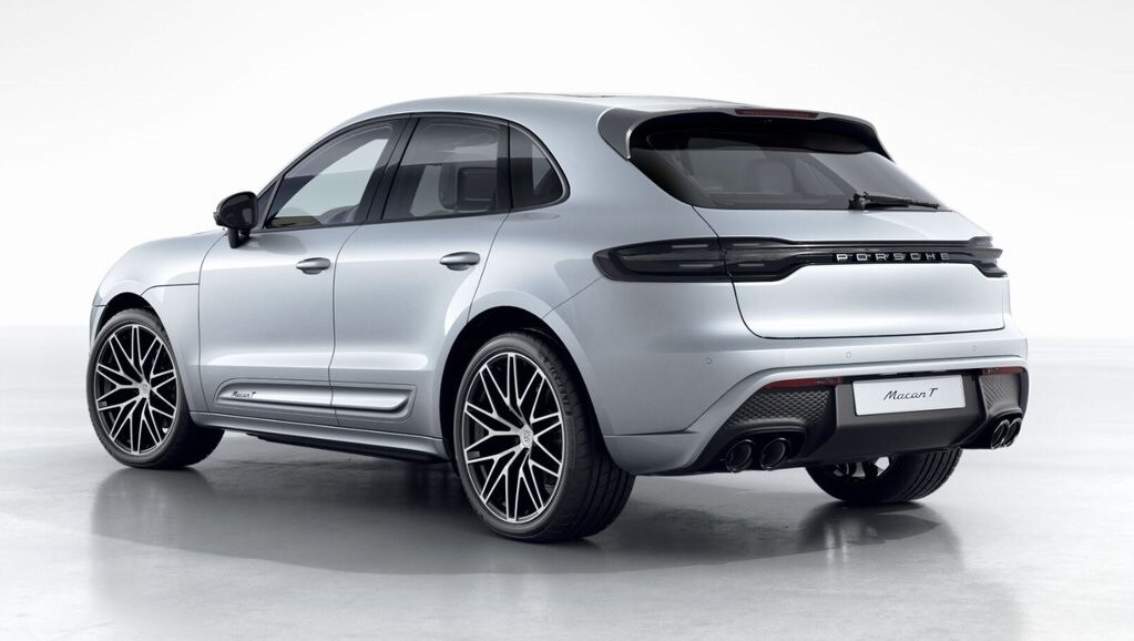 2026 Porsche Macan T photo 2