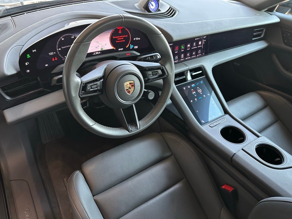 2023 Porsche Taycan photo 4