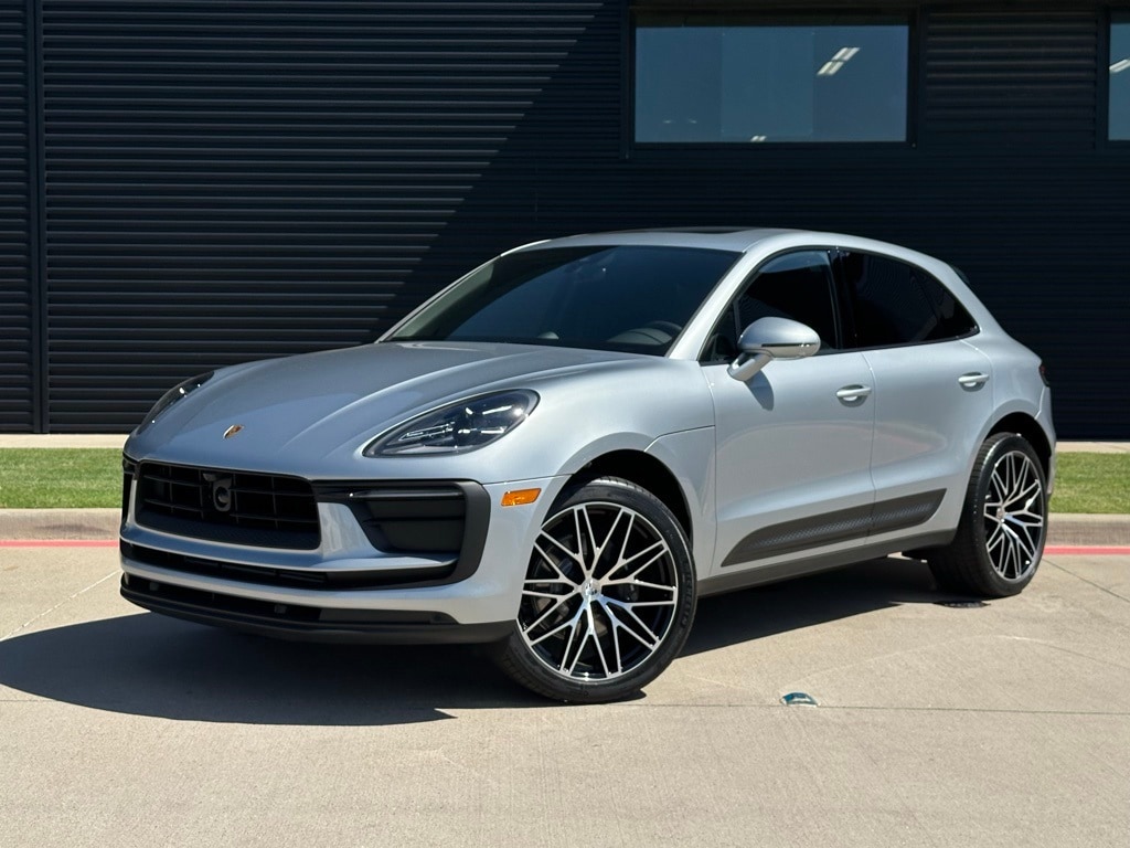 2025 Porsche Macan